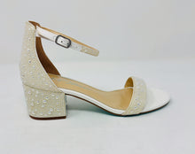 Betsy Johnson #SB Mari